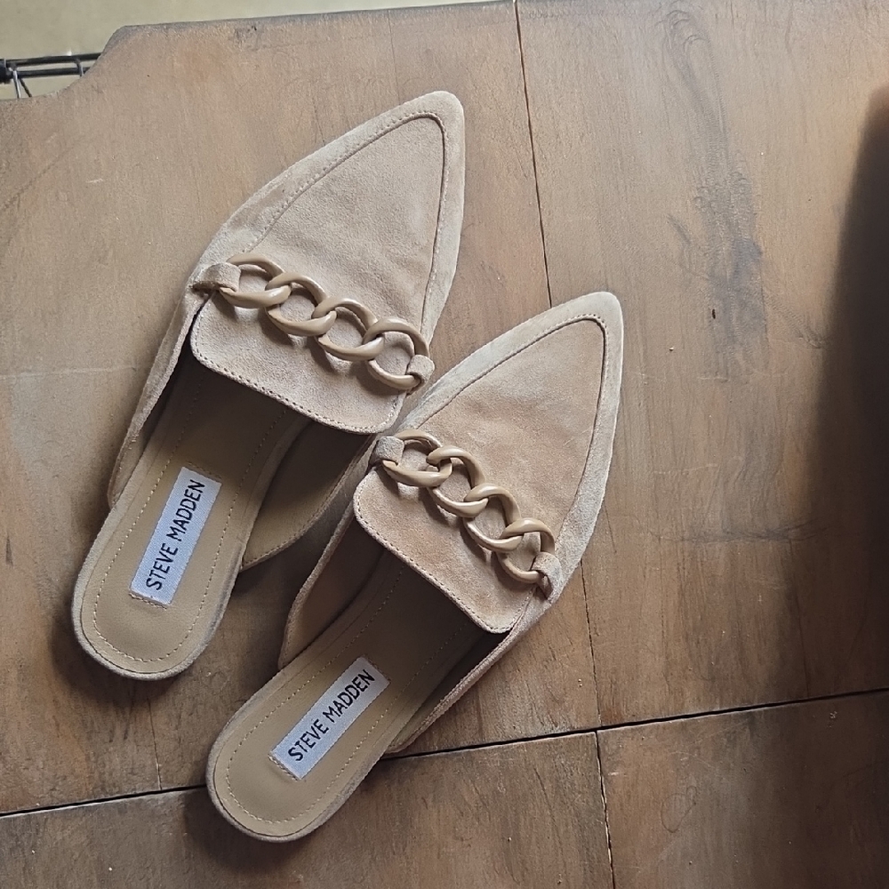 Steve Madden Beige Suede Chain-Trim Mules